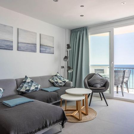 Apartment Arce Frontline Seaview نيرخا المظهر الخارجي الصورة