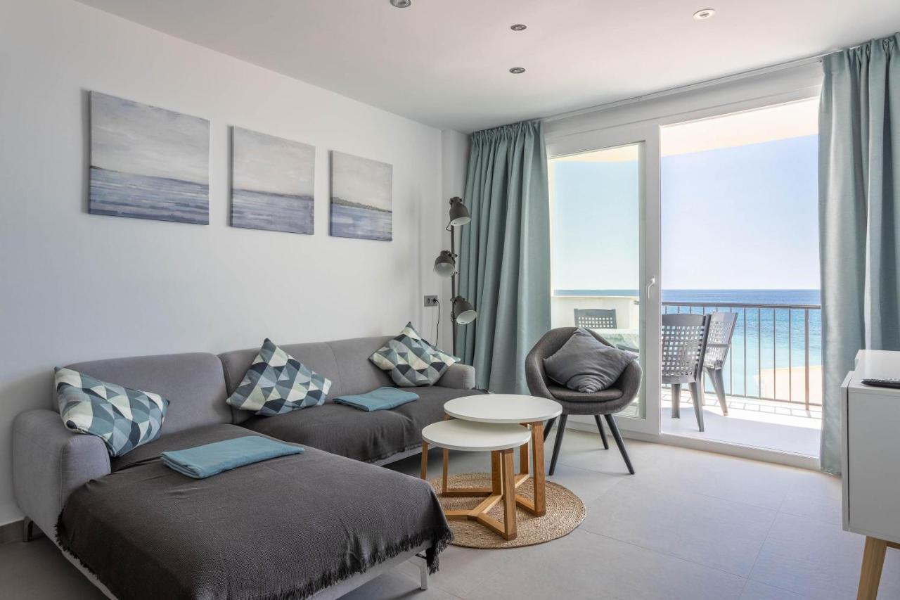 Apartment Arce Frontline Seaview نيرخا المظهر الخارجي الصورة