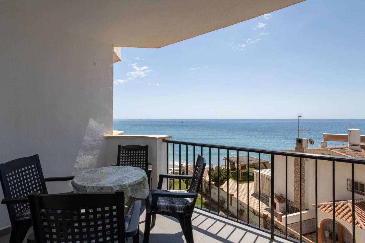 Apartment Arce Frontline Seaview نيرخا المظهر الخارجي الصورة