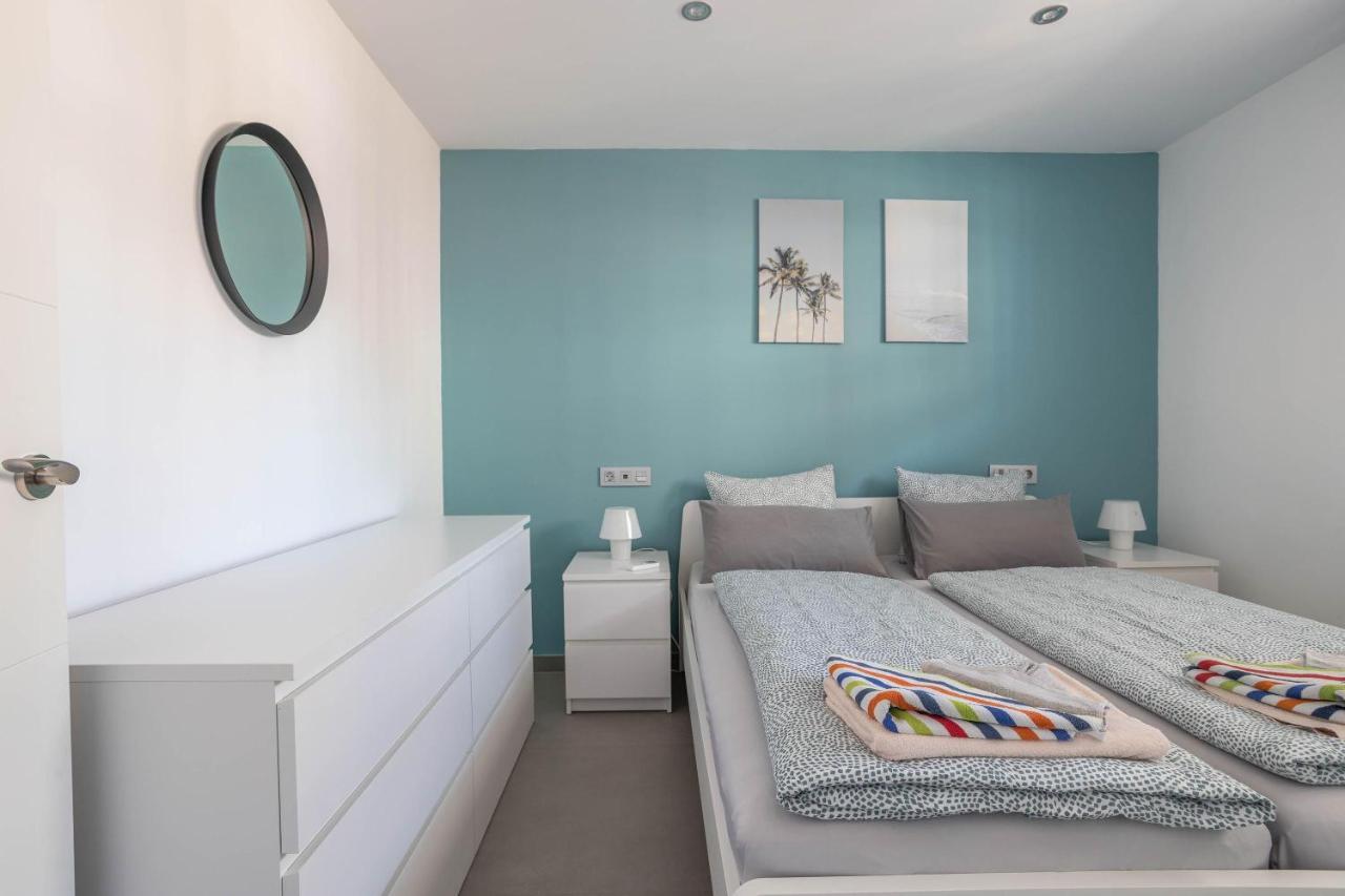 Apartment Arce Frontline Seaview نيرخا المظهر الخارجي الصورة