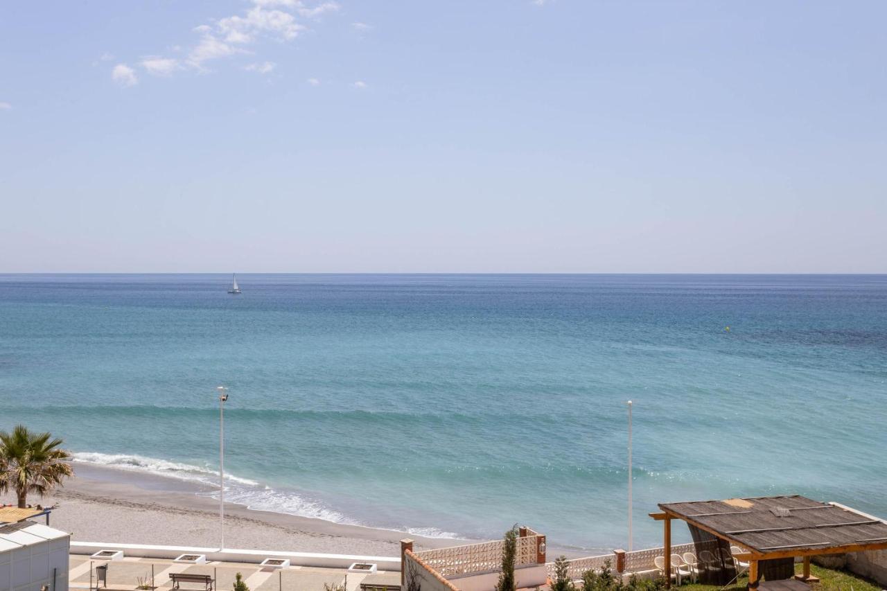 Apartment Arce Frontline Seaview نيرخا المظهر الخارجي الصورة