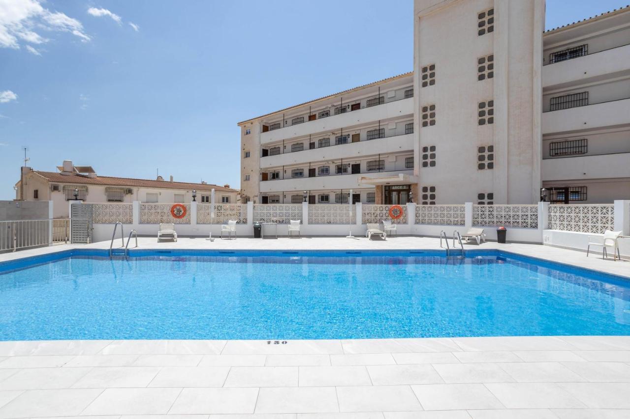 Apartment Arce Frontline Seaview نيرخا المظهر الخارجي الصورة