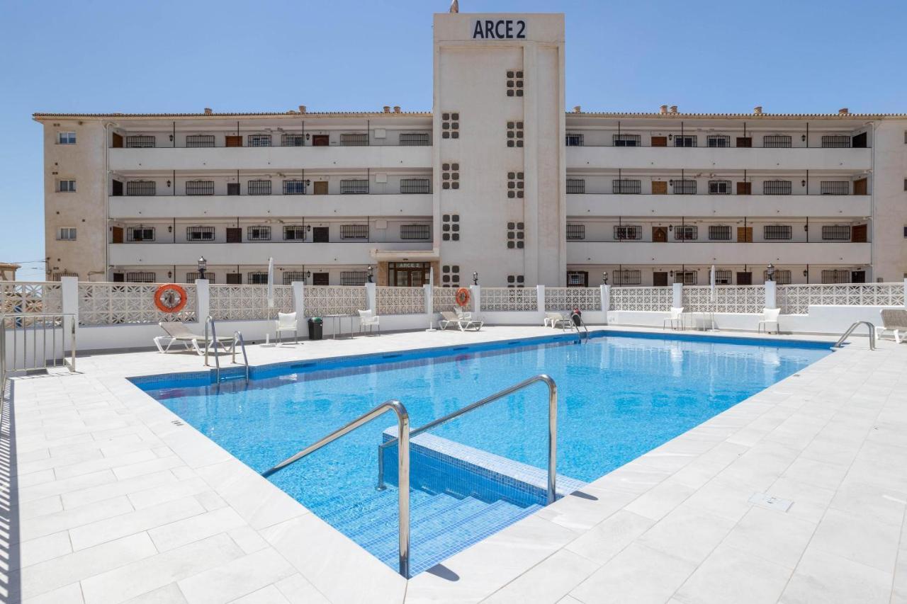 Apartment Arce Frontline Seaview نيرخا المظهر الخارجي الصورة