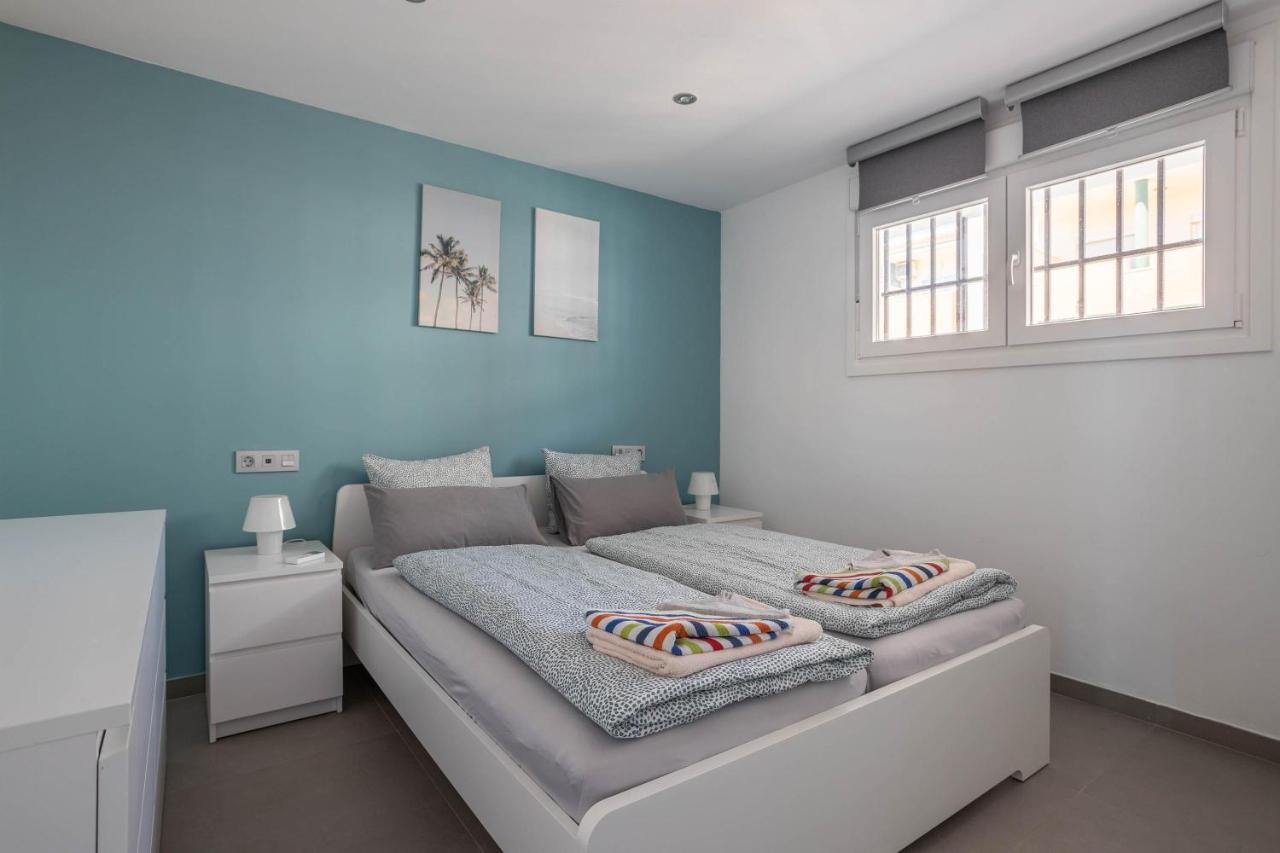 Apartment Arce Frontline Seaview نيرخا المظهر الخارجي الصورة